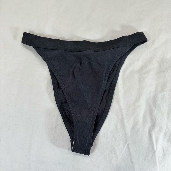 FASHION NOVA HIGH RISE BIKINI BOTTOM - Picture 1 of 7